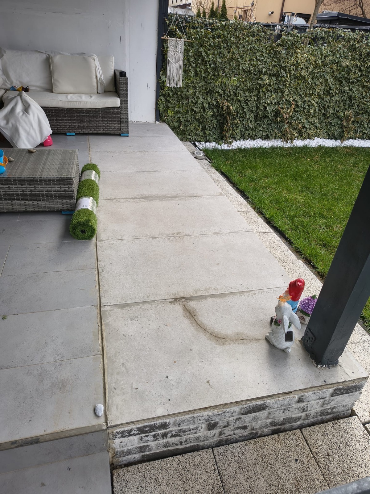 Montaj terasă gresie la clientul Gabriel – stare inițială înainte de lucrare, București